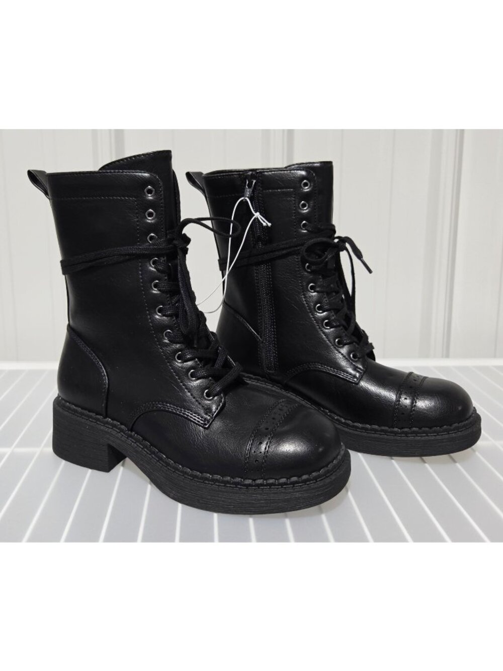 Wild Fable Helga Black Faux Leather Lace Up & Zip Combat Boots -- Women's 8